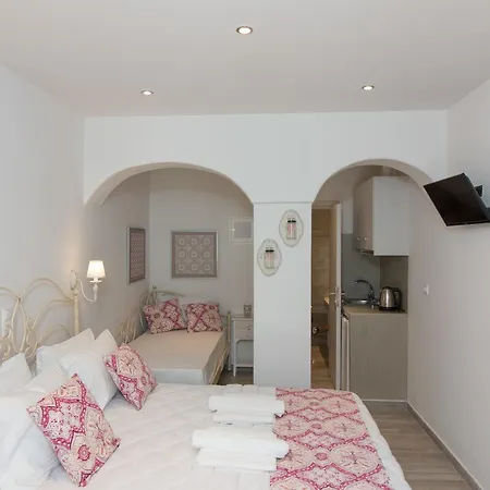 Relax Apartmanhotel 4*