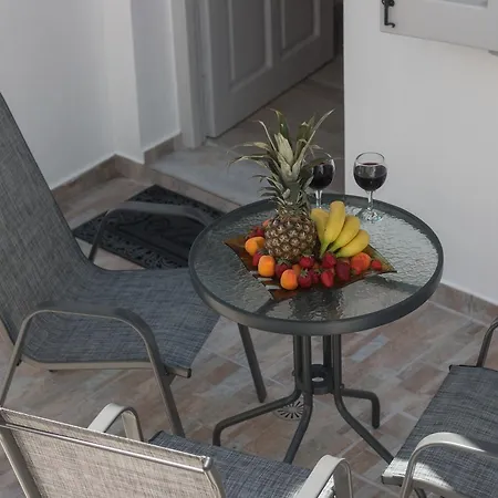Relax Aparthotel 4*